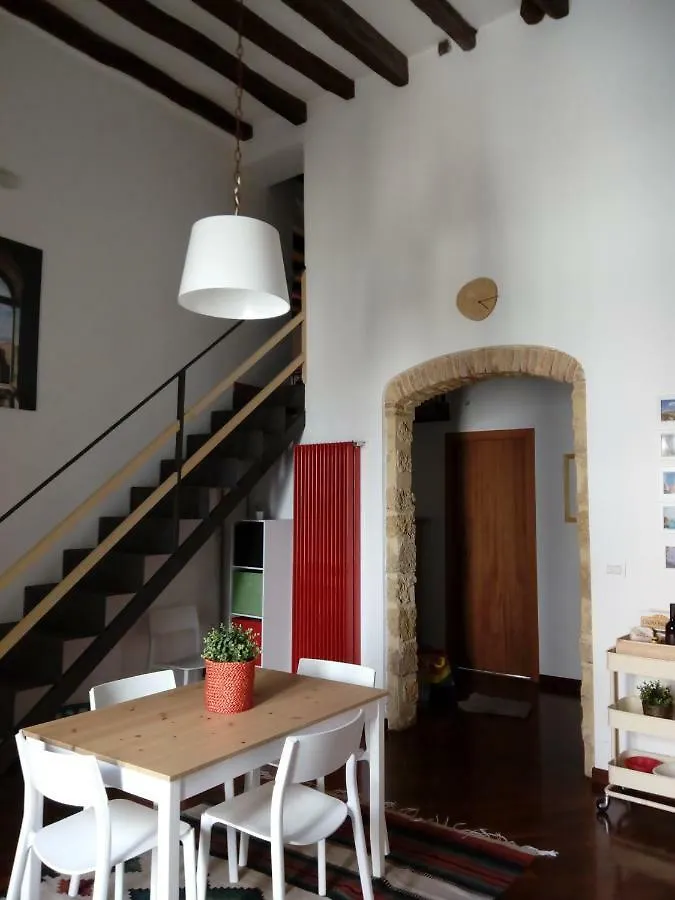 Apartament Casa Tea: Nel Cuore Del Centro Storico Palermo